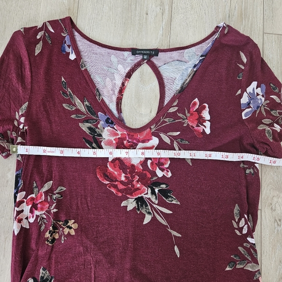 Dynamite Top, Size Small, Maroon/Foral - Picture 6 of 6